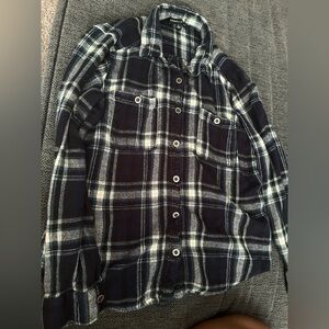 🦋 Authentic Kendall & Kylie Navy Plaid Flannel 🦋